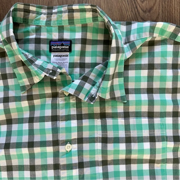 Patagonia Organic Cotton Shirt Mens Large Green Plaid Short Sleeve Button Up - Picture 1 of 8
